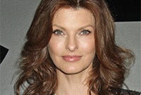 Linda-evangelista-supermodel-makeup-for-over-forties-side
